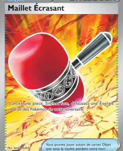 Card: Maillet Écrasant, red mallet with a black handle on a fiery background, from Objet Dresseur (in-game item).