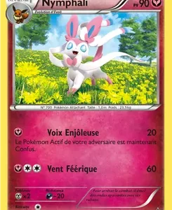 Carte Pokémon Nymphali avec 90 PV, Nymphali rose et blanc dans un champ en fleurs, montrant les attaques Voix Enjôleuse et Vent Féérique.